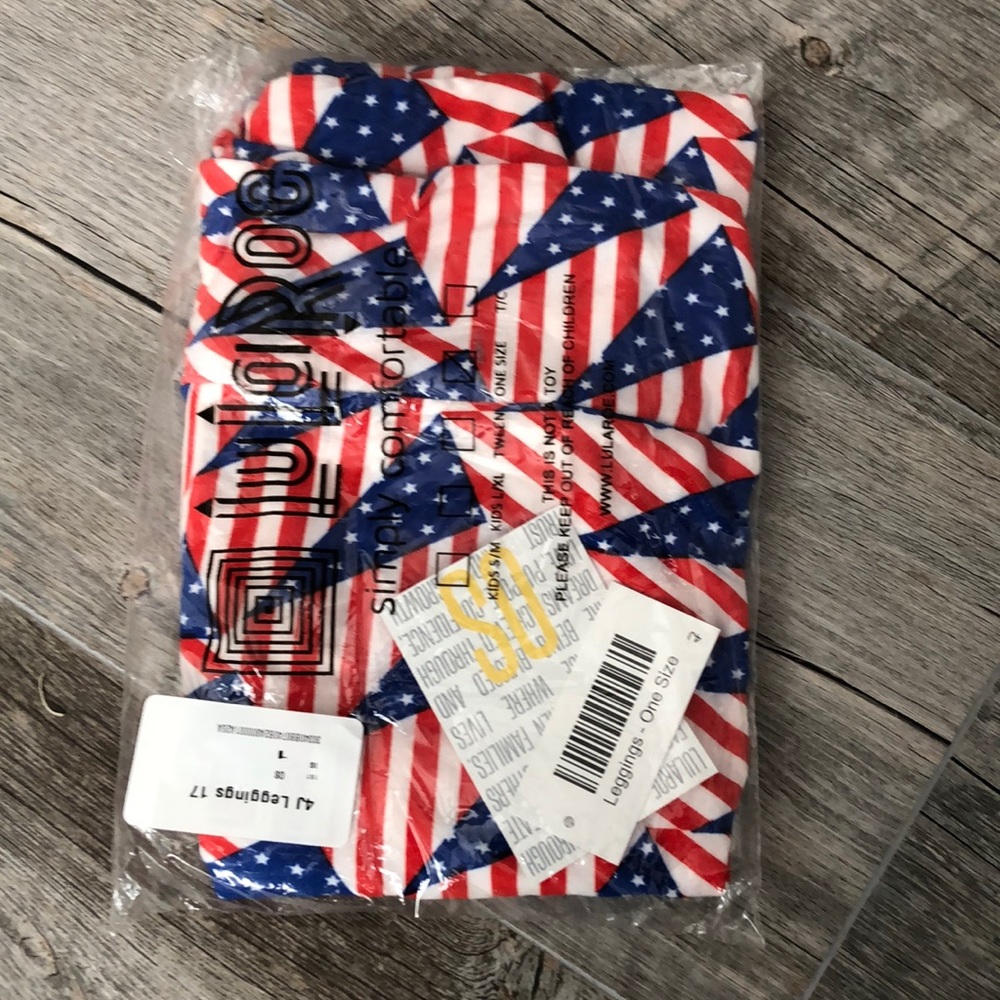 🇺🇸 LulaRoe Patriotic Leggings OS